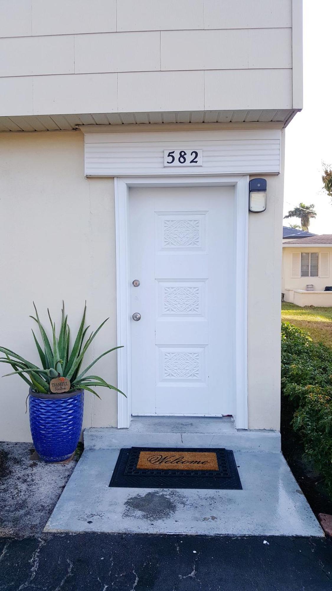 Naples Park Oasis - Cozy Two Bedroom Apartment Exterior foto